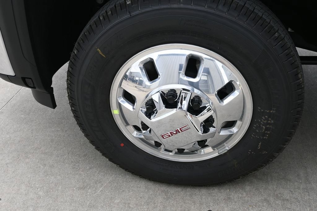 2026 GMC Sierra 3500HD SLE - Photo 14