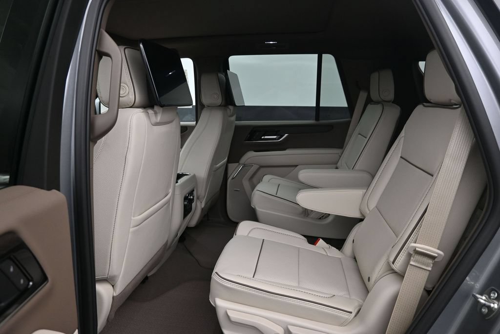 2026 GMC Yukon Denali - Photo 12