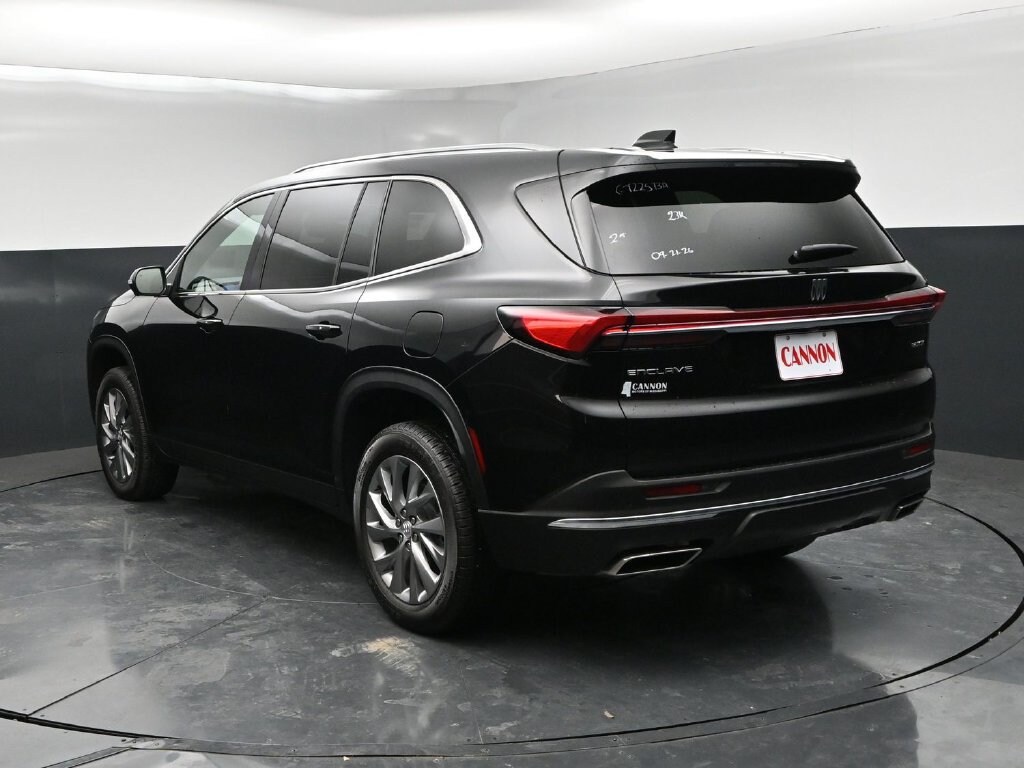 Used 2025 Buick Enclave Preferred SUV