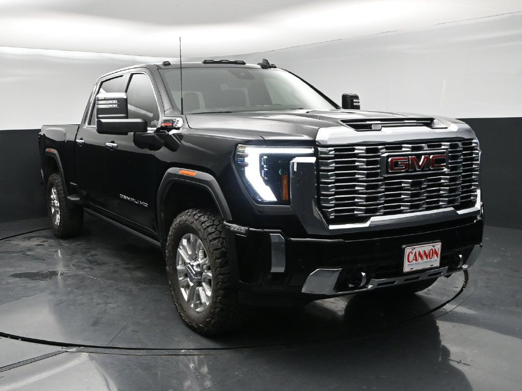 2025 GMC Sierra 2500HD Denali