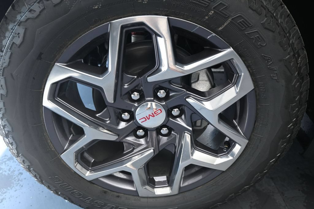 2026 GMC Sierra 1500 SLT - Photo 19