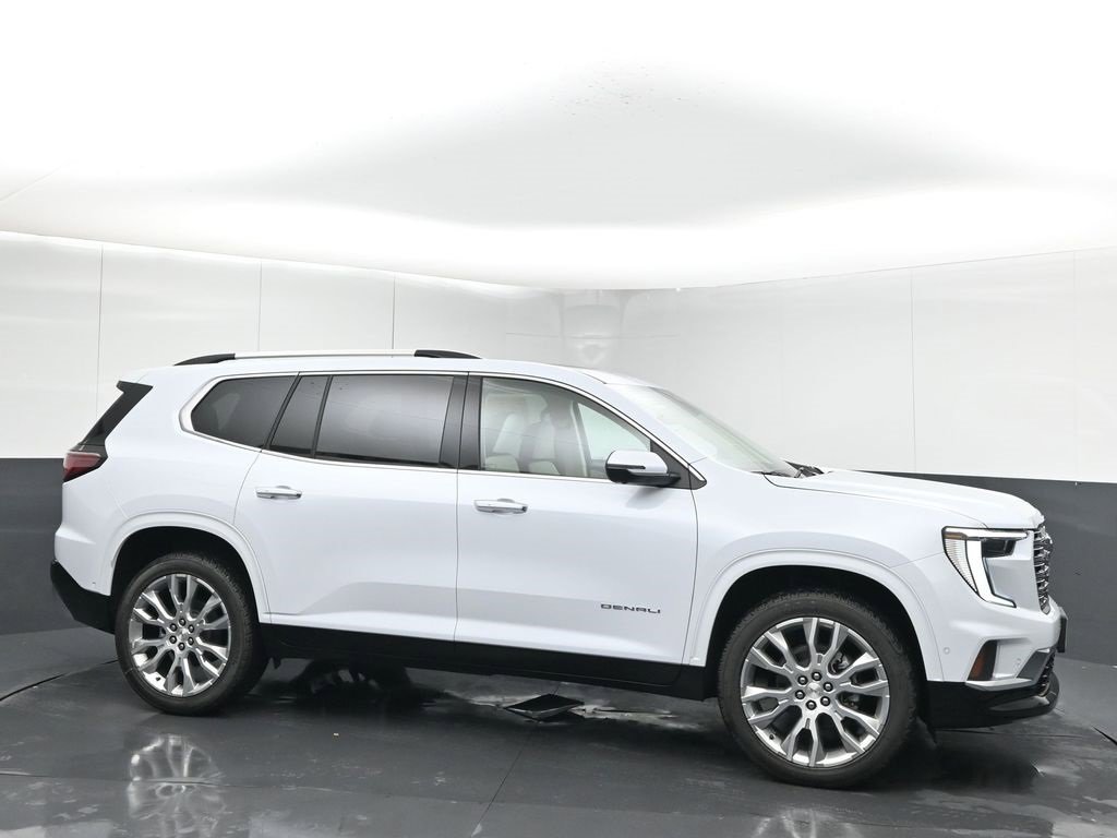 2026 GMC Acadia Denali's photo