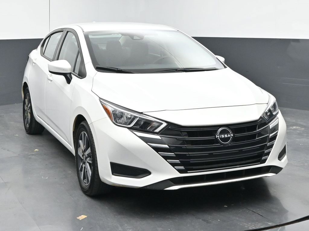 2024 Nissan Versa SV photo 2