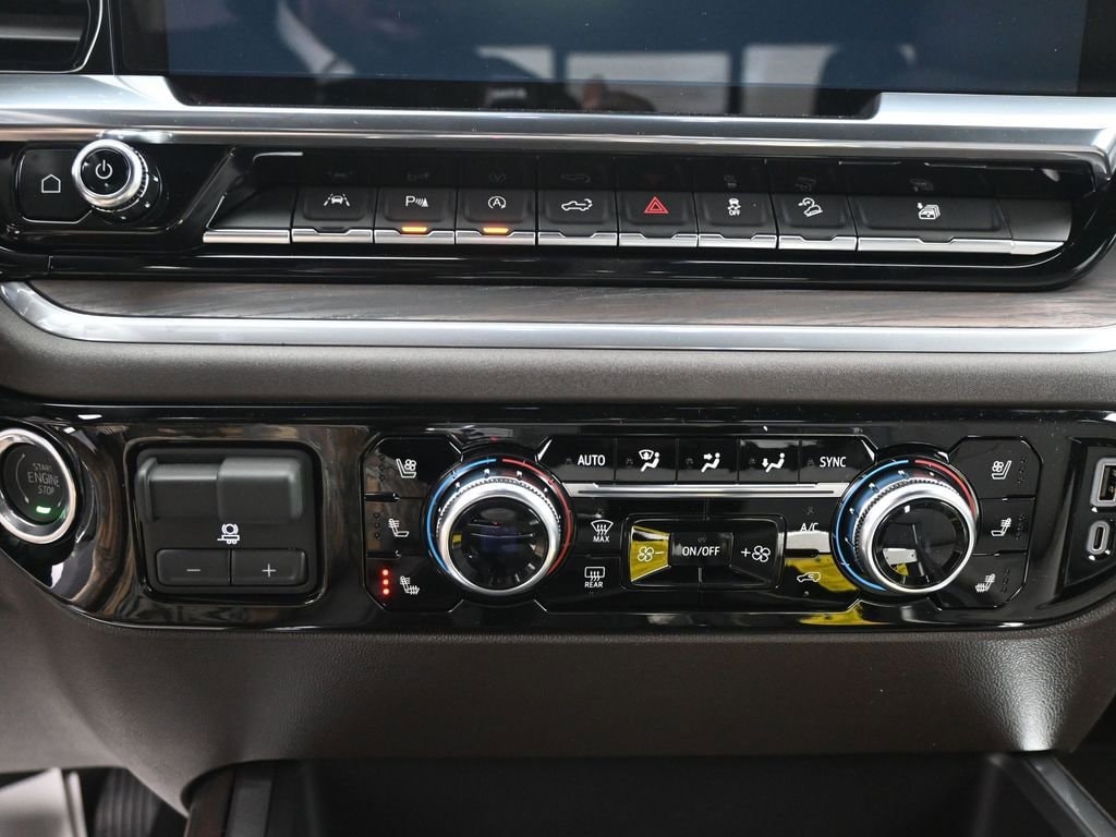 2026 GMC Sierra 1500 SLT - Photo 14