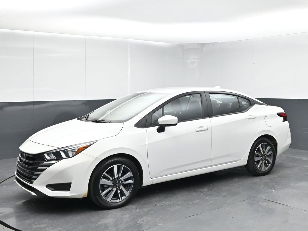 2024 Nissan Versa SV photo 4