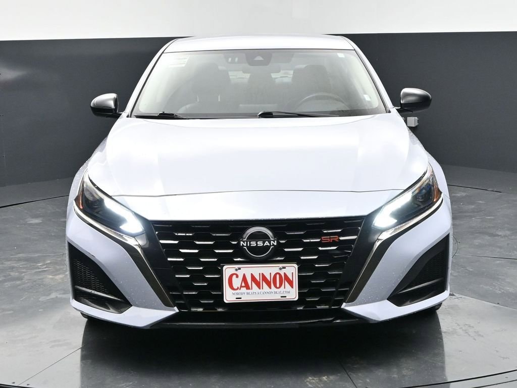 Used 2024 Nissan Altima 2.5 SR
