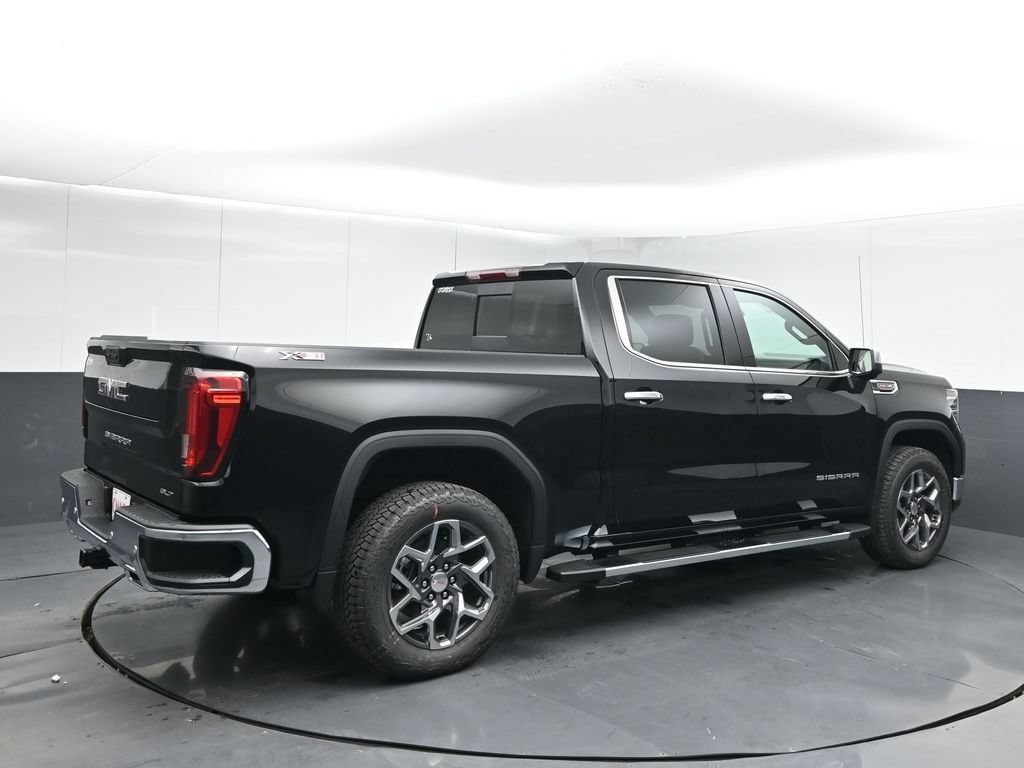 2026 GMC Sierra 1500 SLT - Photo 7