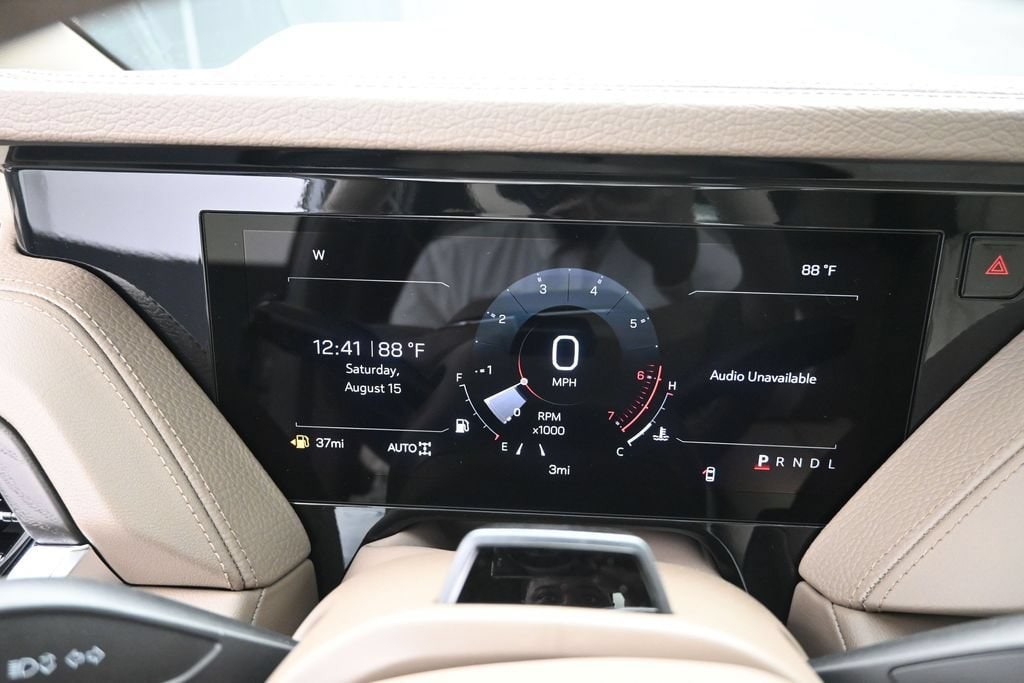 2026 GMC Yukon Denali - Photo 17