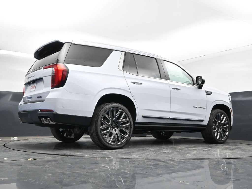 2026 GMC Yukon Denali Ultimate - Photo 36