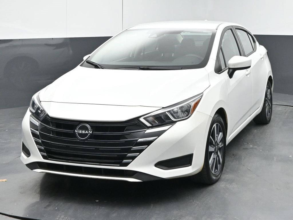 2024 Nissan Versa SV photo 3