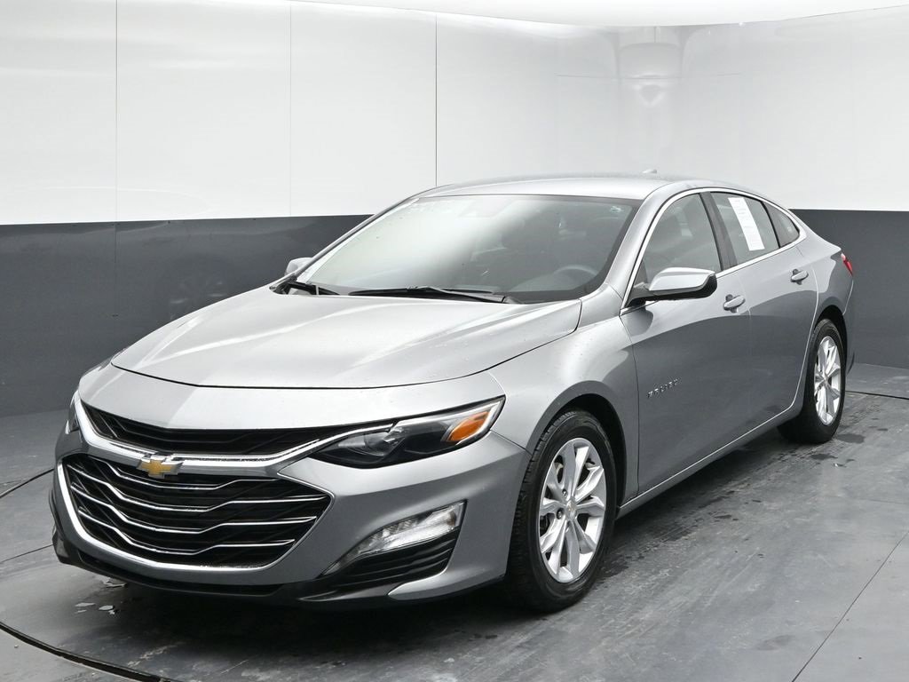 2023 Chevrolet Malibu photo 3