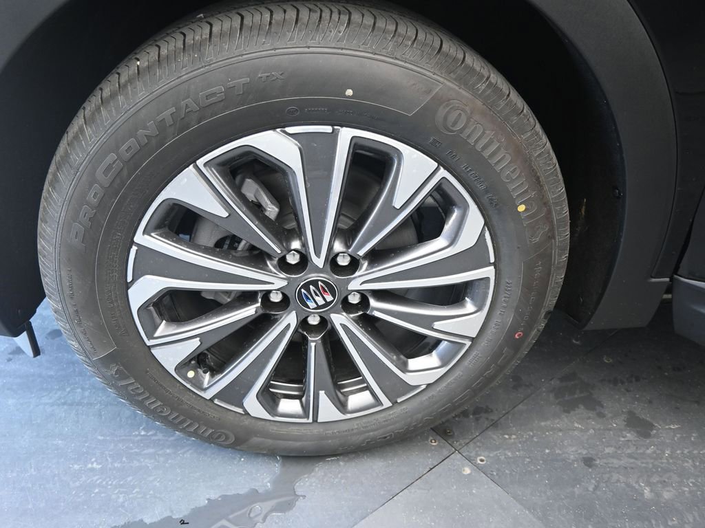 2025 Buick Envision Preferred - Photo 18
