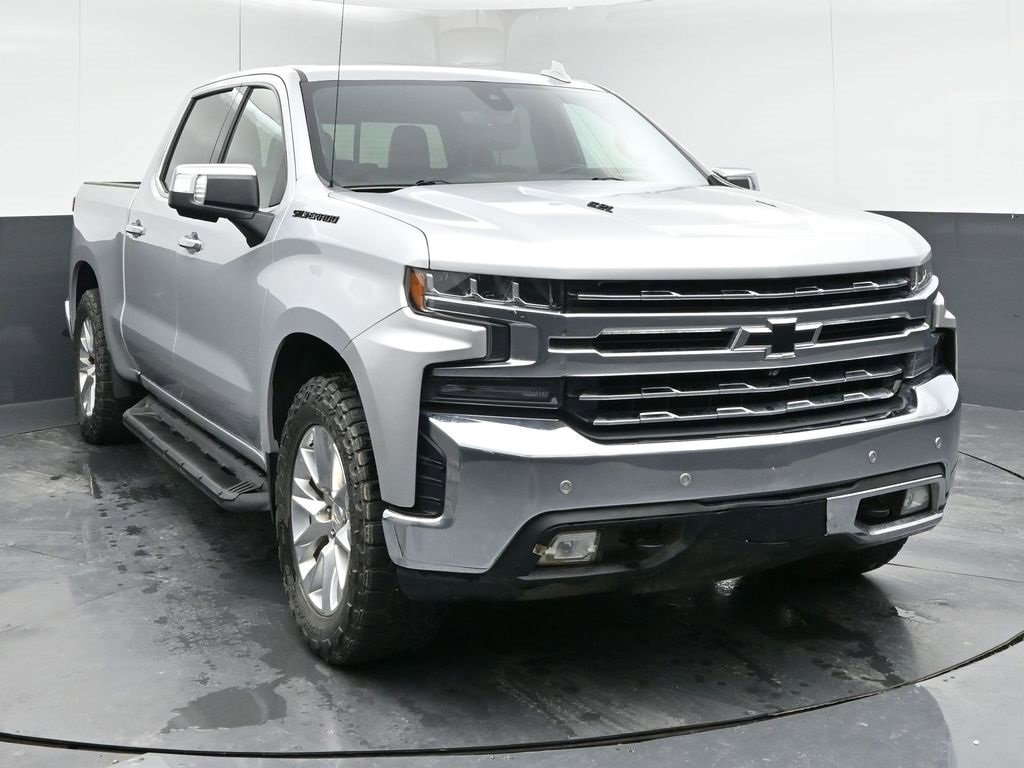 Used 2020 Chevrolet Silverado 1500 LTZ with VIN 1GCUYGEL0LZ227050 for sale in West Point, MS