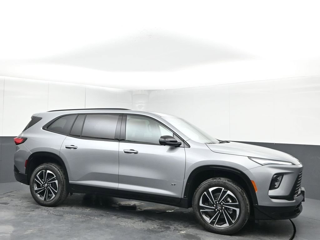 2026 Buick Enclave Sport Touring's photo