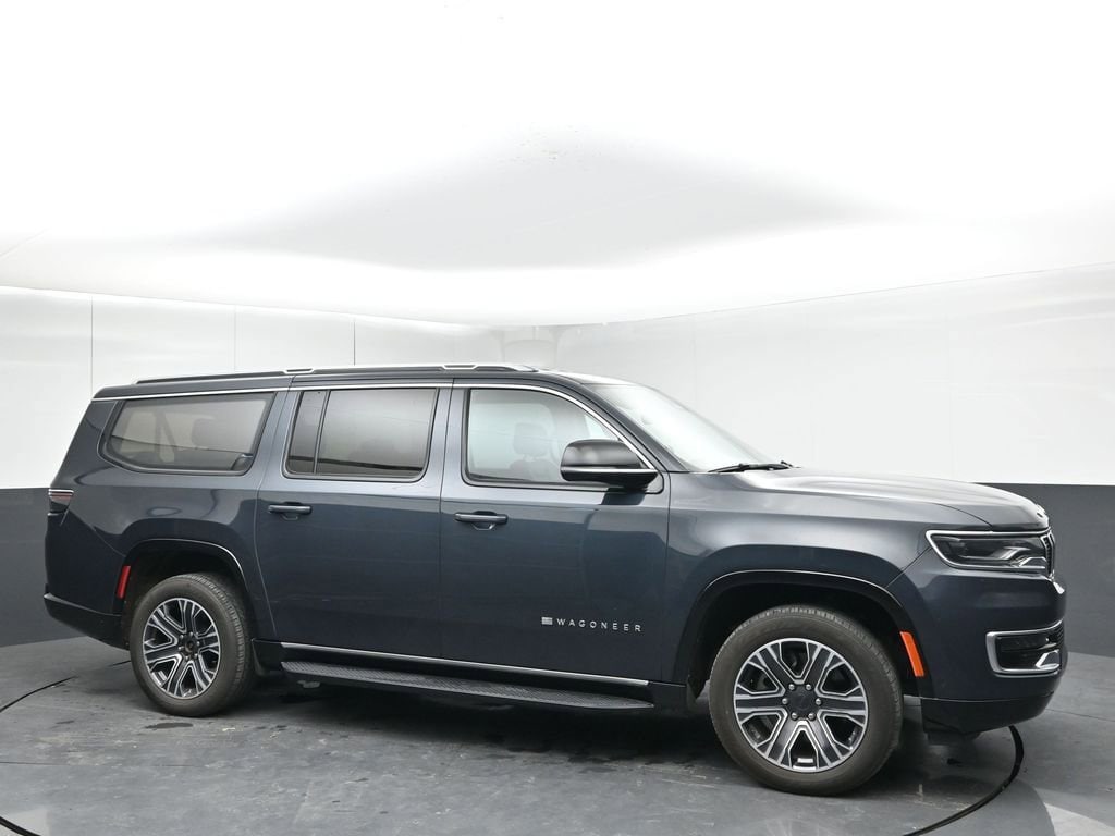 2024 Jeep Wagoneer L Series II 4WD's photo