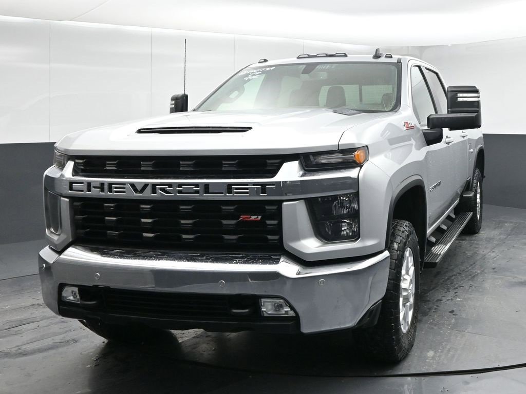 2020 Chevrolet Silverado 2500HD LT photo 3