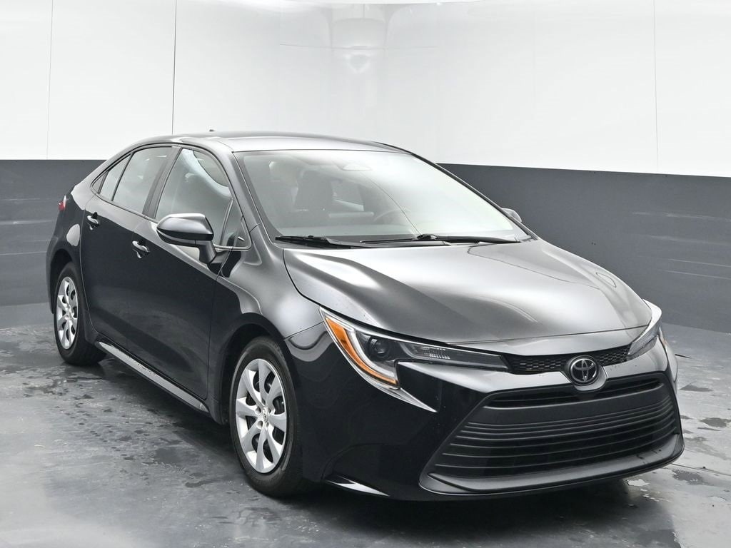 Used 2023 Toyota Corolla LE