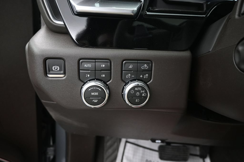 2026 GMC Sierra 1500 SLT - Photo 18
