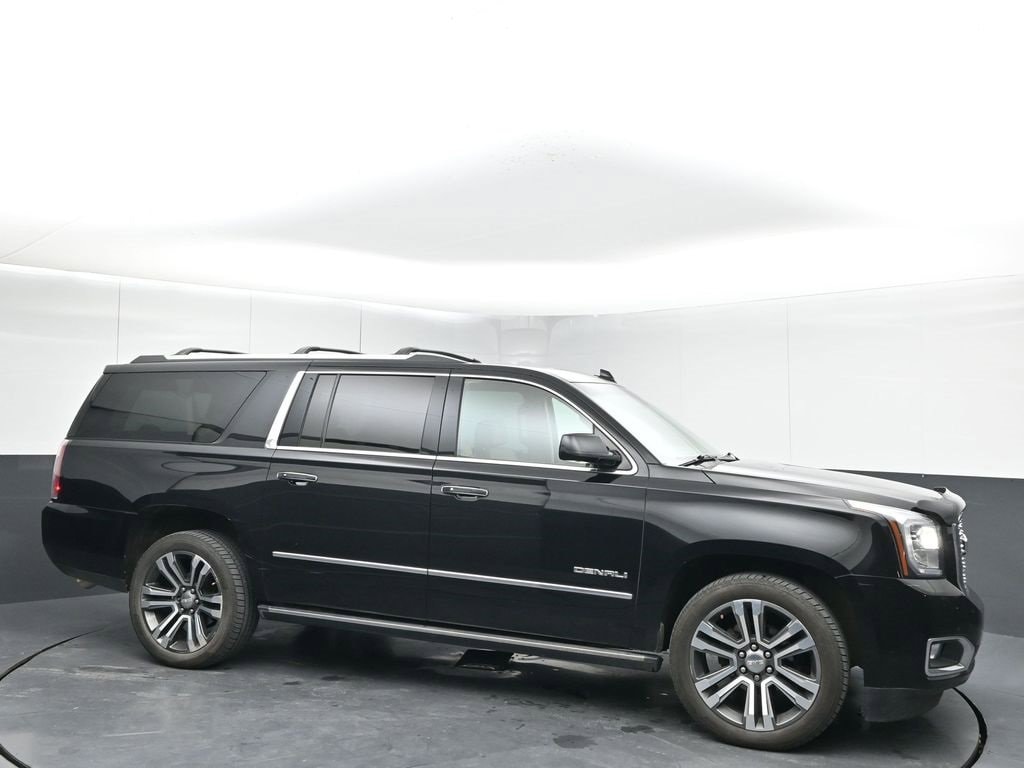 2018 GMC Yukon XL Denali's photo