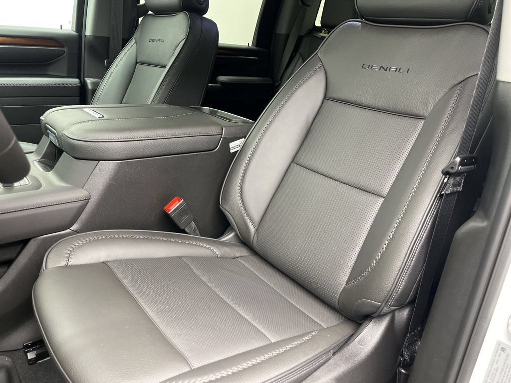 2026 GMC Sierra 2500HD Denali - Photo 8