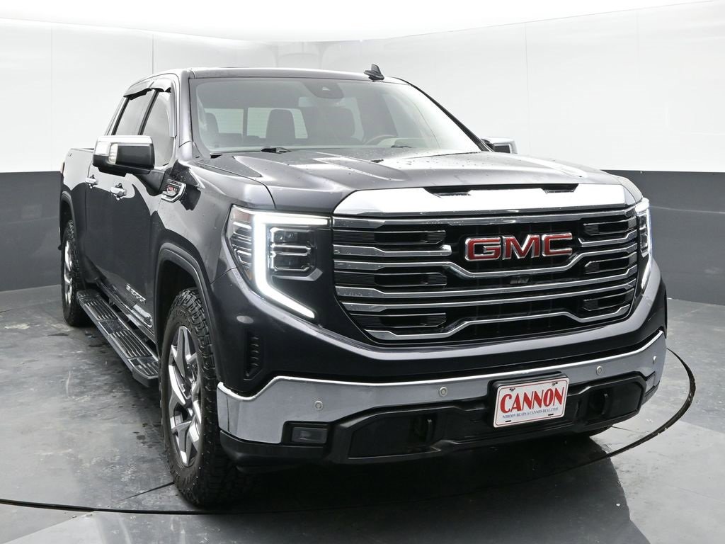 Used 2022 GMC Sierra 1500 SLT with VIN 3GTUUDELXNG556643 for sale in West Point, MS