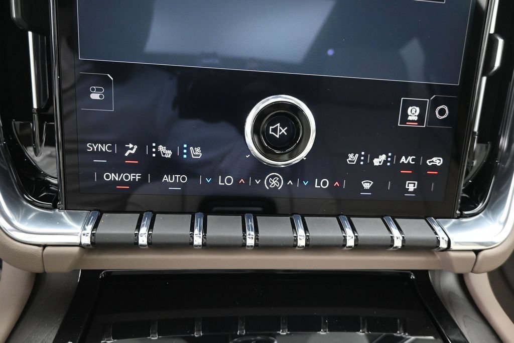 2026 GMC Yukon Denali - Photo 16