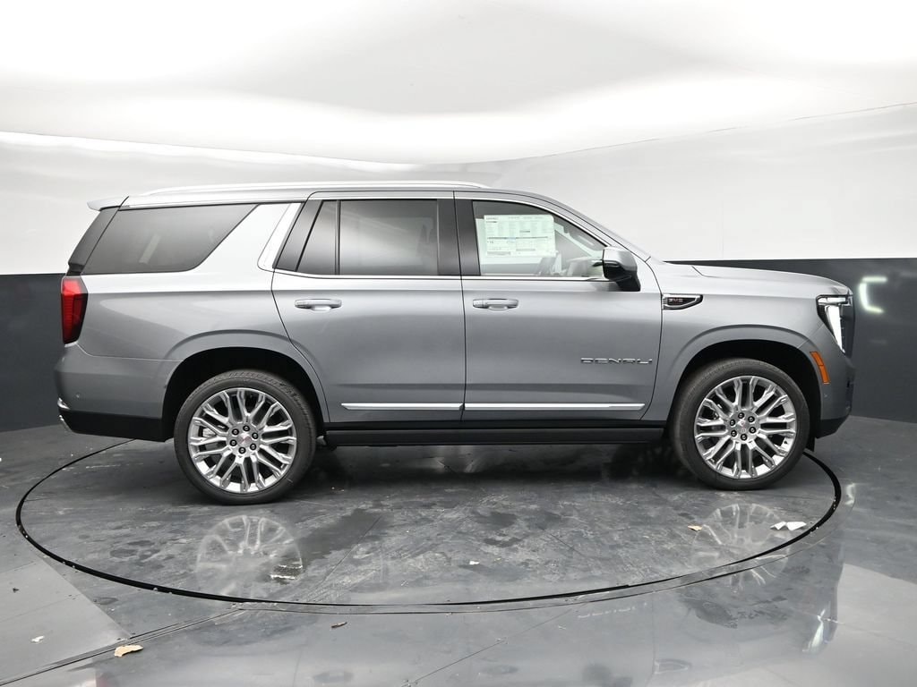 2026 GMC Yukon Denali - Photo 6