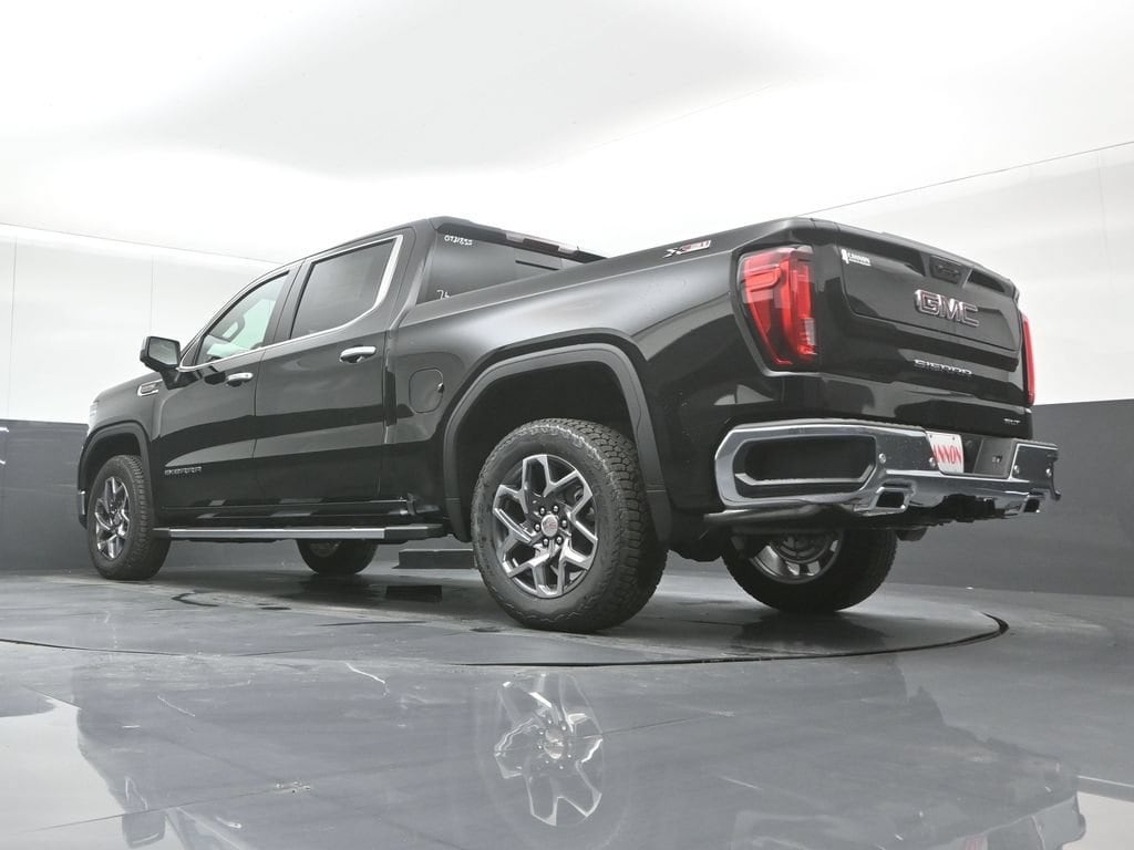 2026 GMC Sierra 1500 SLT - Photo 33