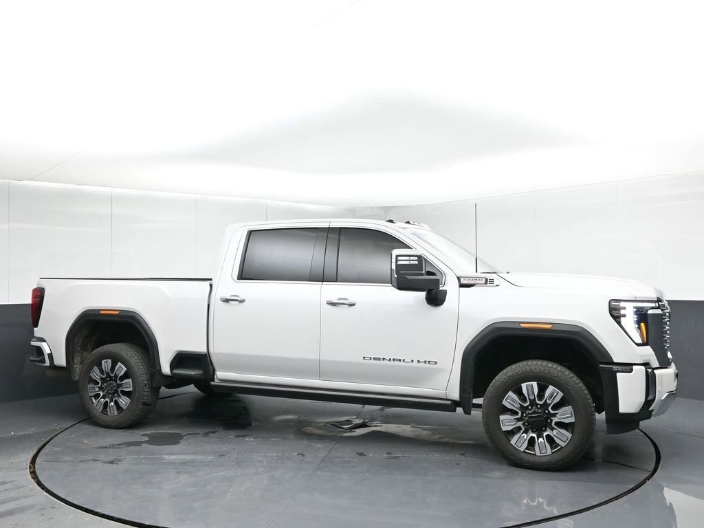 2024 GMC Sierra 4WD Crew Cab Standard Box Denali's photo