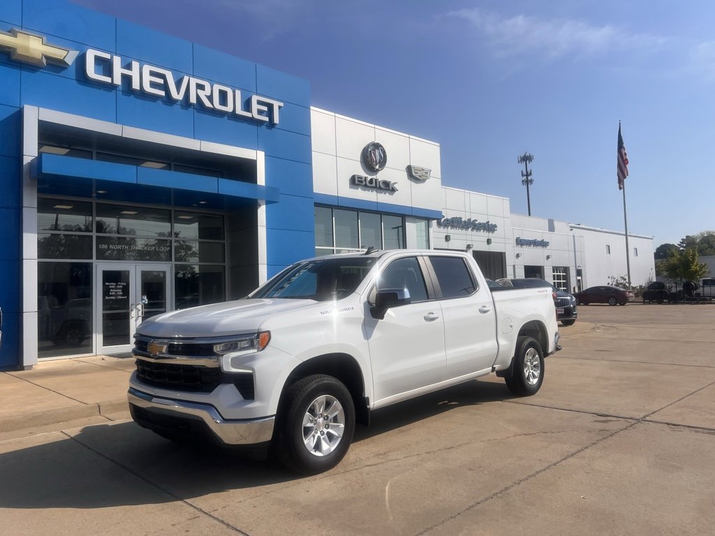 2025 Chevrolet Silverado 1500 LT photo 3