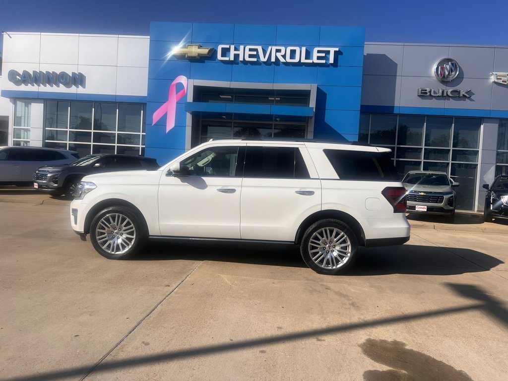 2024 Ford Expedition Limited photo 2