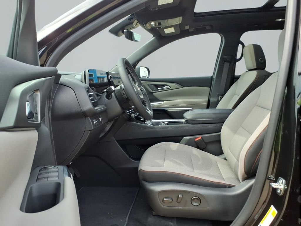 2026 Chevrolet Traverse LT - Photo 15