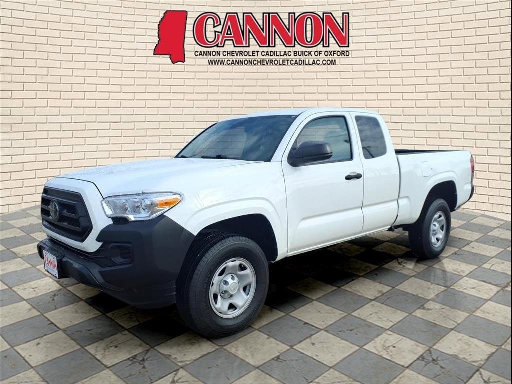 2022 Toyota Tacoma SR's photo