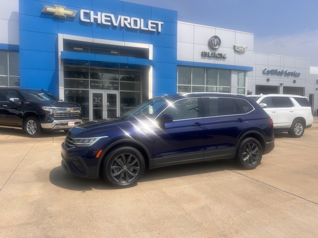 2022 Volkswagen Tiguan SE photo 3
