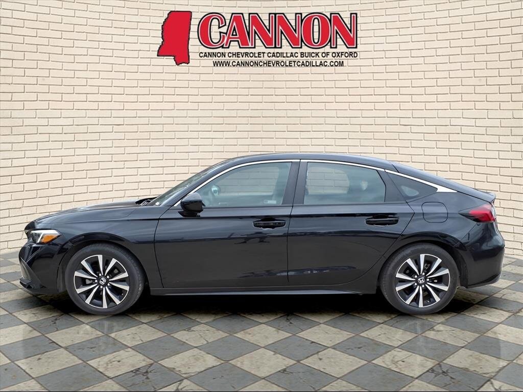 2024 Honda Civic Hatchback EX-L photo 2