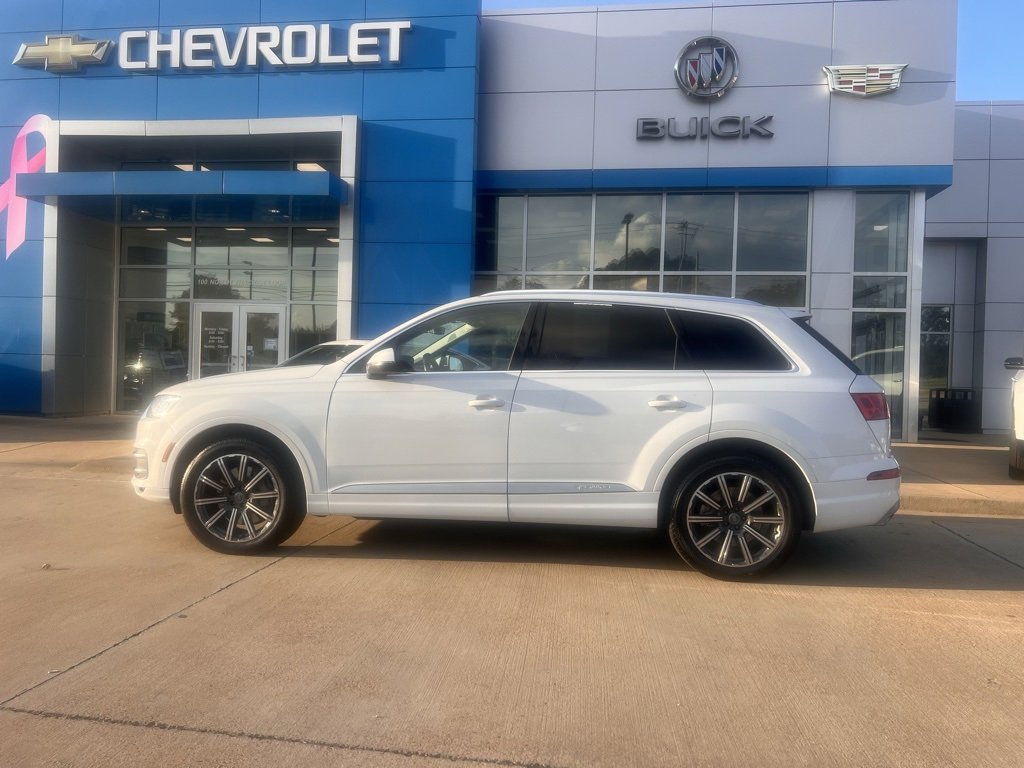 2017 Audi Q7 Premium Plus photo 2