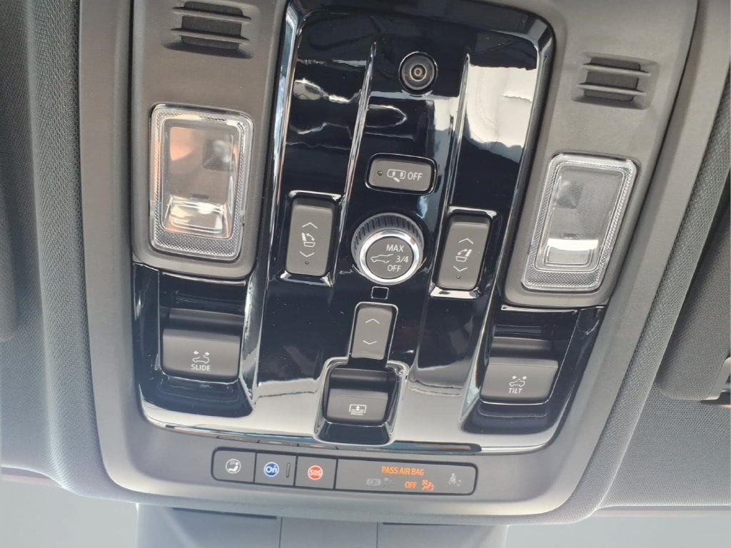 2027 Chevrolet Tahoe Premier - Photo 23