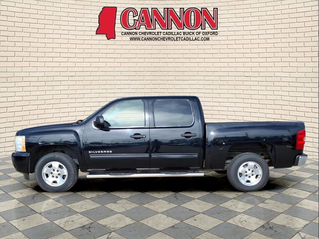 Used 2011 Chevrolet Silverado 1500 LT with VIN 3GCPCSE0XBG212946 for sale in Greenwood, MS
