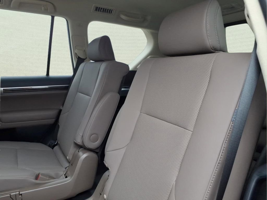 2023 Lexus GX PREMIUM - Photo 12