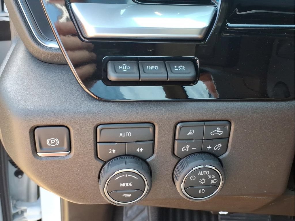 2026 Chevrolet Silverado 1500 LTZ - Photo 16