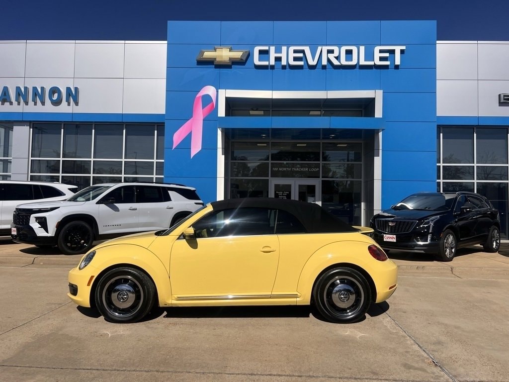 Used 2013 Volkswagen Beetle 2.5 with VIN 3VW5P7AT2DM800852 for sale in Greenwood, MS