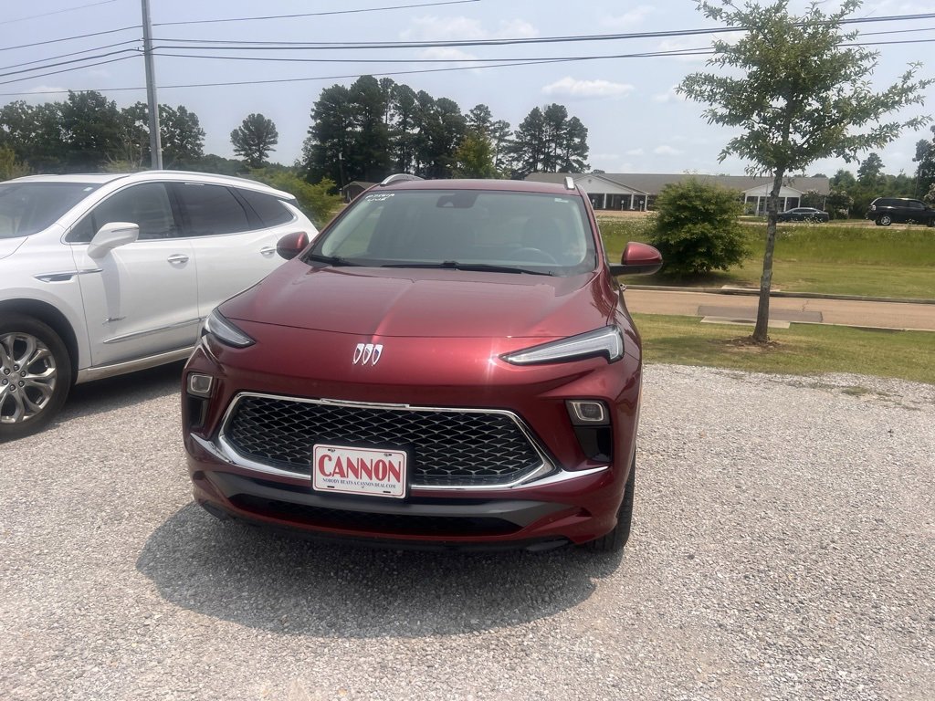 2024 Buick Encore GX Avenir photo 3