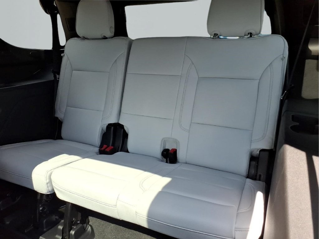 2027 Chevrolet Tahoe Premier - Photo 11