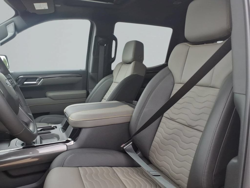2026 Chevrolet Silverado 1500 ZR2 - Photo 14