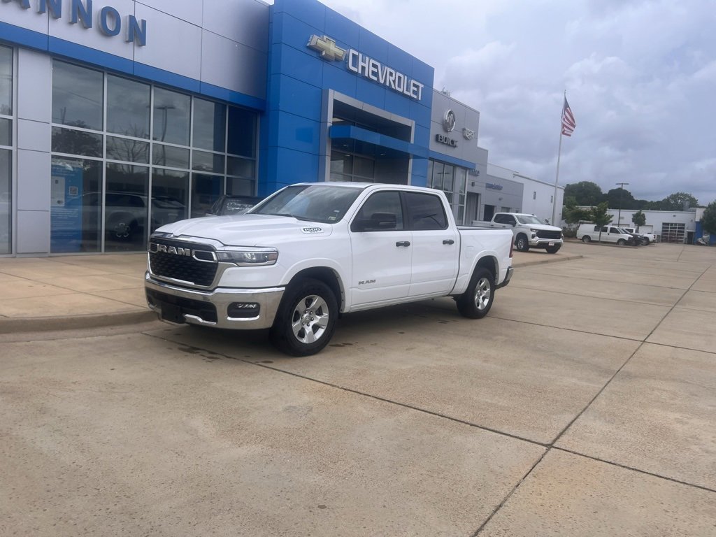 2025 Ram 1500 Big Horn photo 3