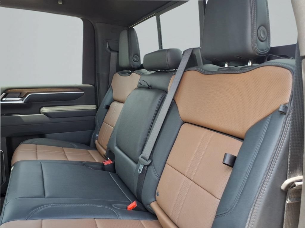 2026 Chevrolet Silverado 2500 HD High Country - Photo 10