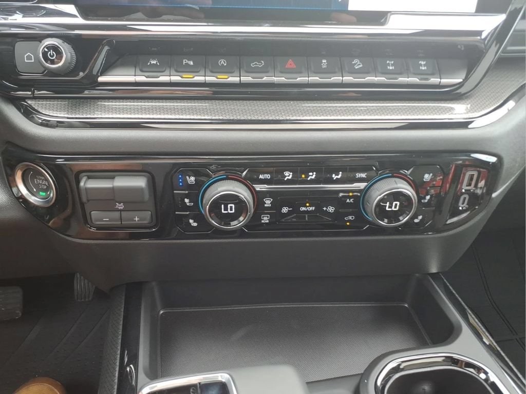 2026 Chevrolet Silverado 1500 ZR2 - Photo 21