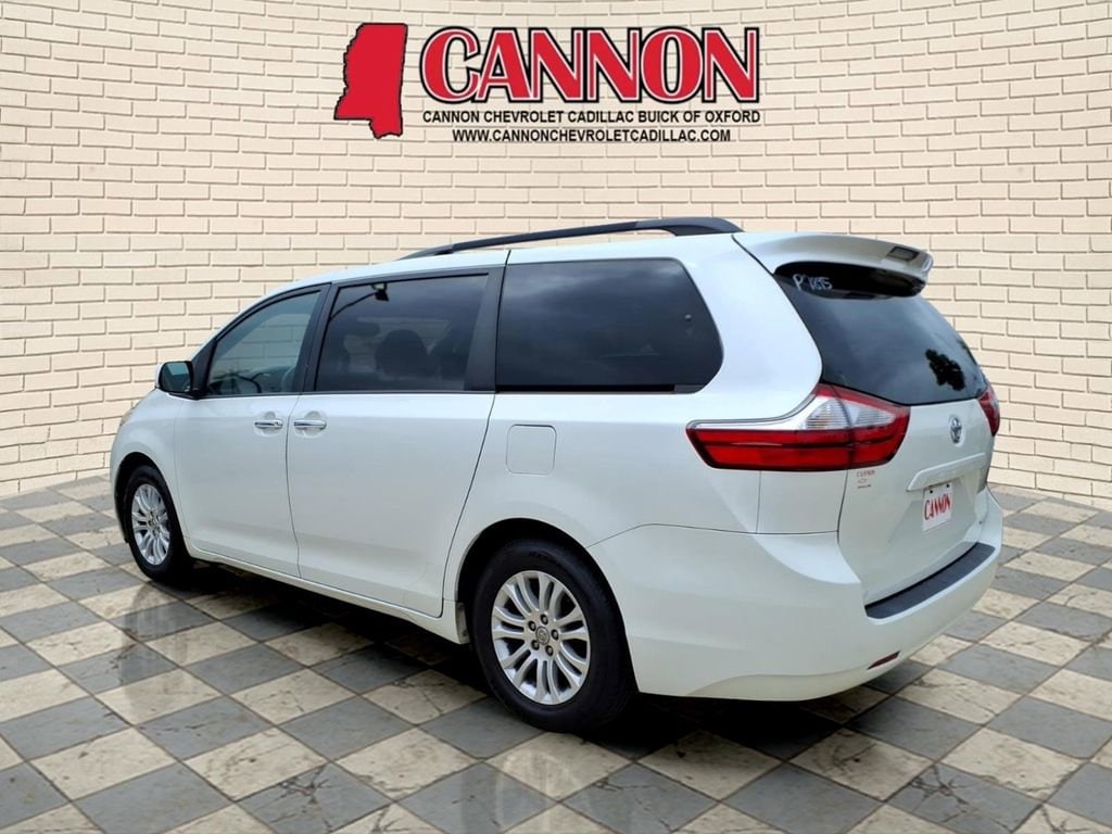 Used 2017 Toyota Sienna XLE Auto Access Seat