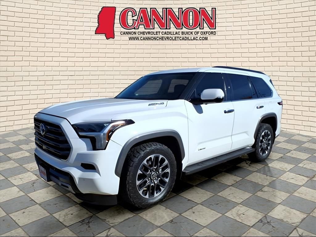 2023 Toyota Sequoia Limited 4WD i-FORCE MAX Hybrid's photo