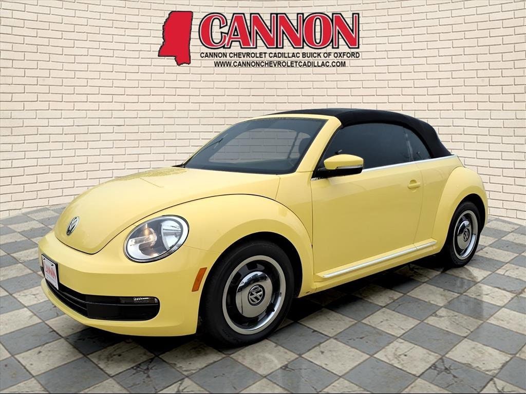 2013 Volkswagen Beetle 2.5's photo